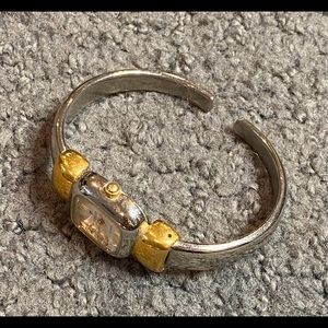 Focus Quartz Cuff Band Wrist Watch Silver Gold